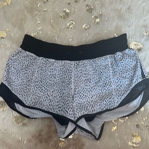 size 4 lulu shorts